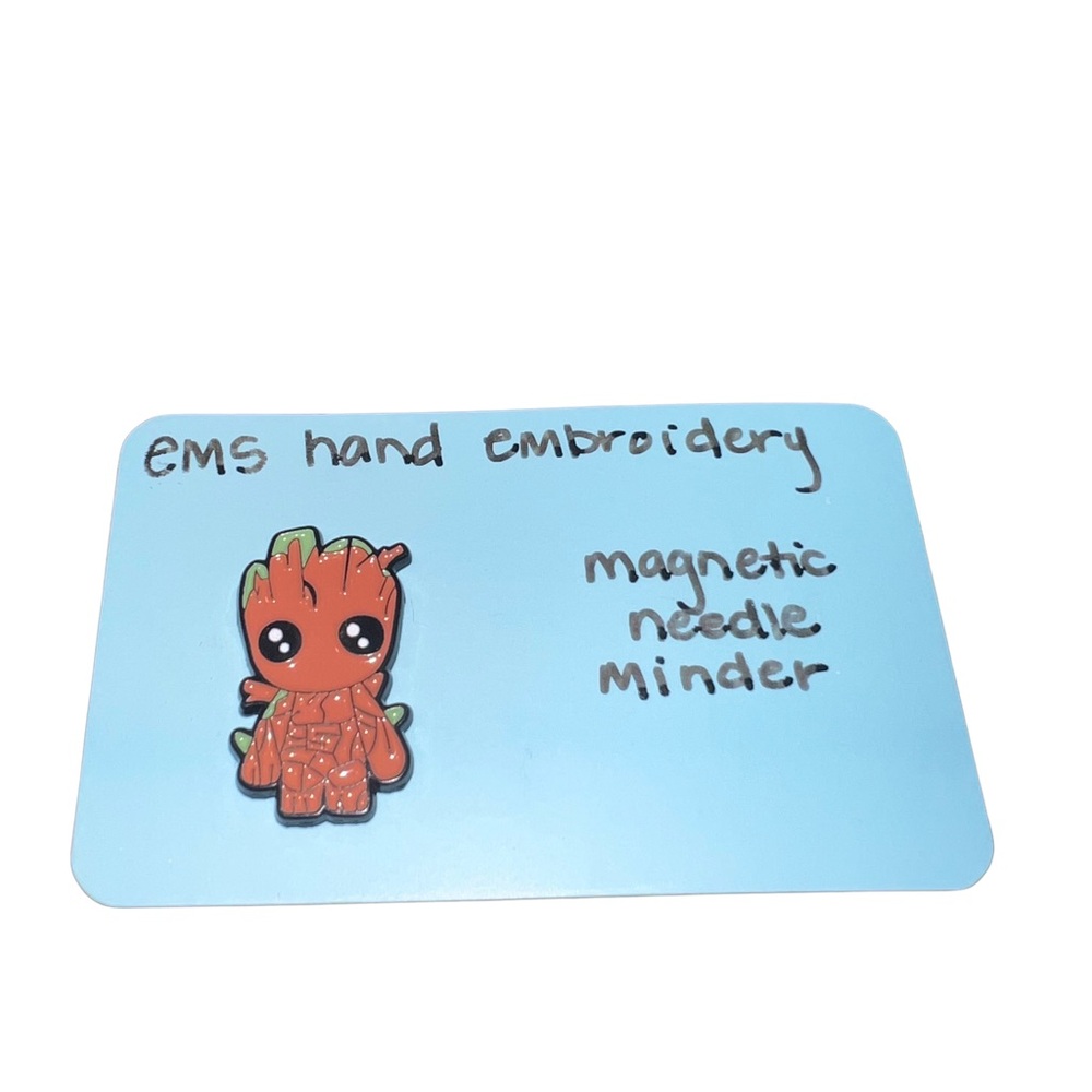 Groot Magnetic Needle Minder